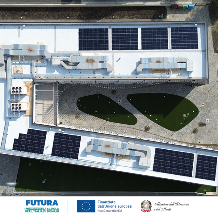 Pompe di calore e unità di trattamento aria Clivet installate sul tetto del Polo scolastico Giorgio la Pira di Sarezzo